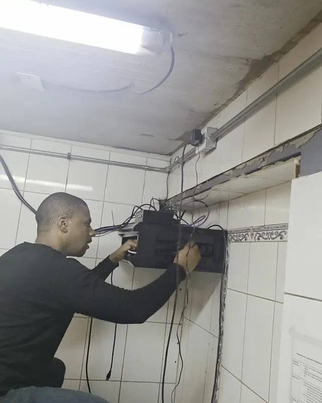 Ponchado en el patch panel